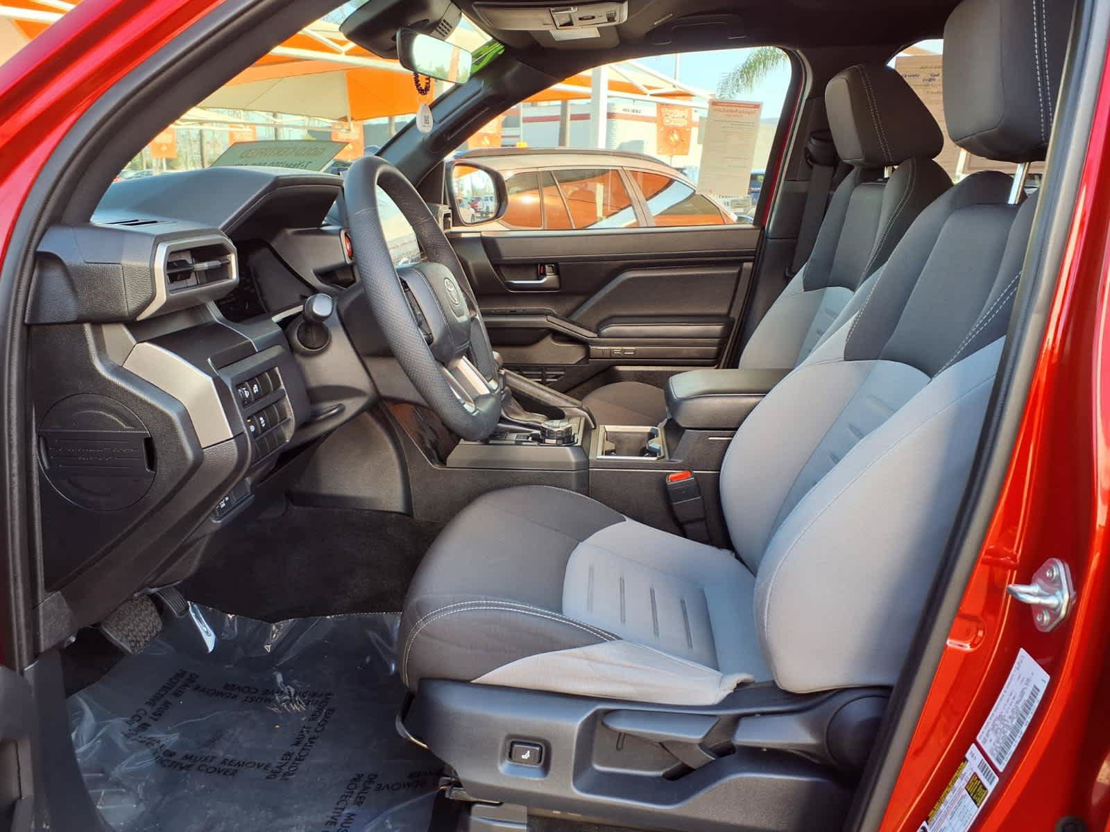 Certified 2025 Toyota Tacoma TRD Off-Road AWD/4WD image 16