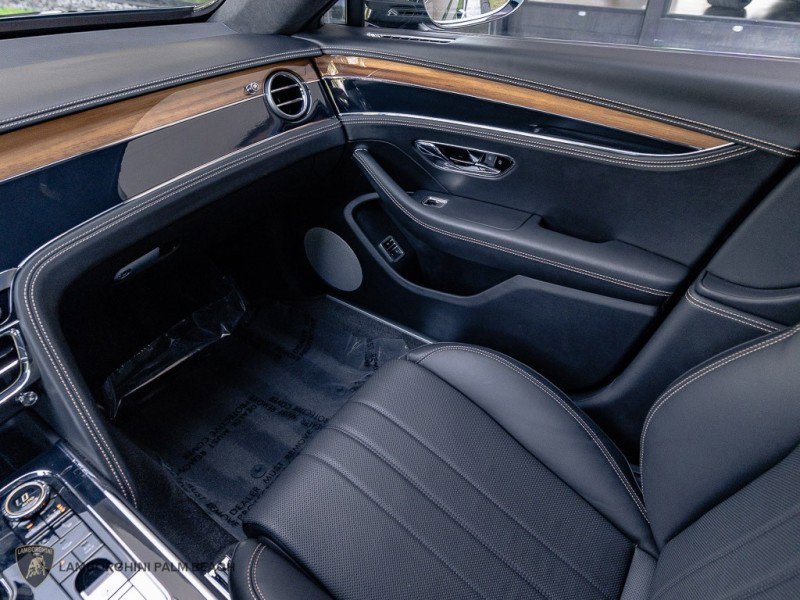 Used 2024 Bentley Flying Spur S V8 AWD/4WD image 11