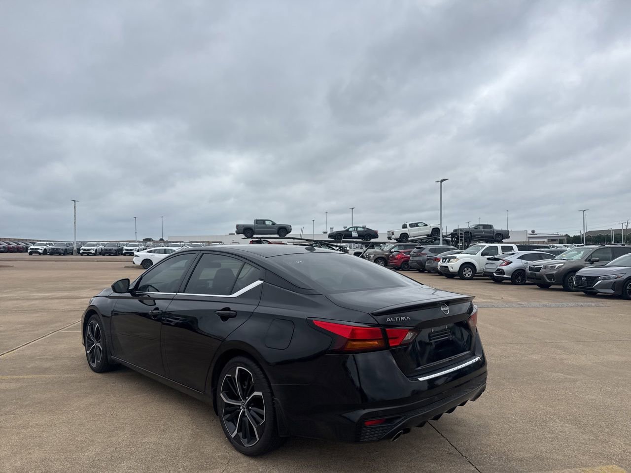 Certified 2023 Nissan Altima 2.5 SR w/ SR Premium Package FWD image 14
