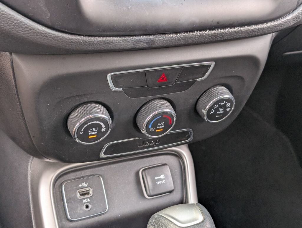 Used 2018 Jeep Compass Sport image 22