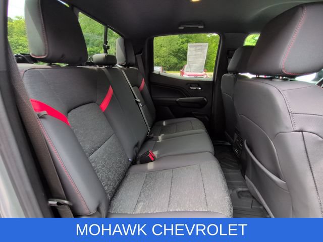 Used 2024 Chevrolet Colorado Z71 w/ Z71 Convenience Package 2 AWD/4WD image 28