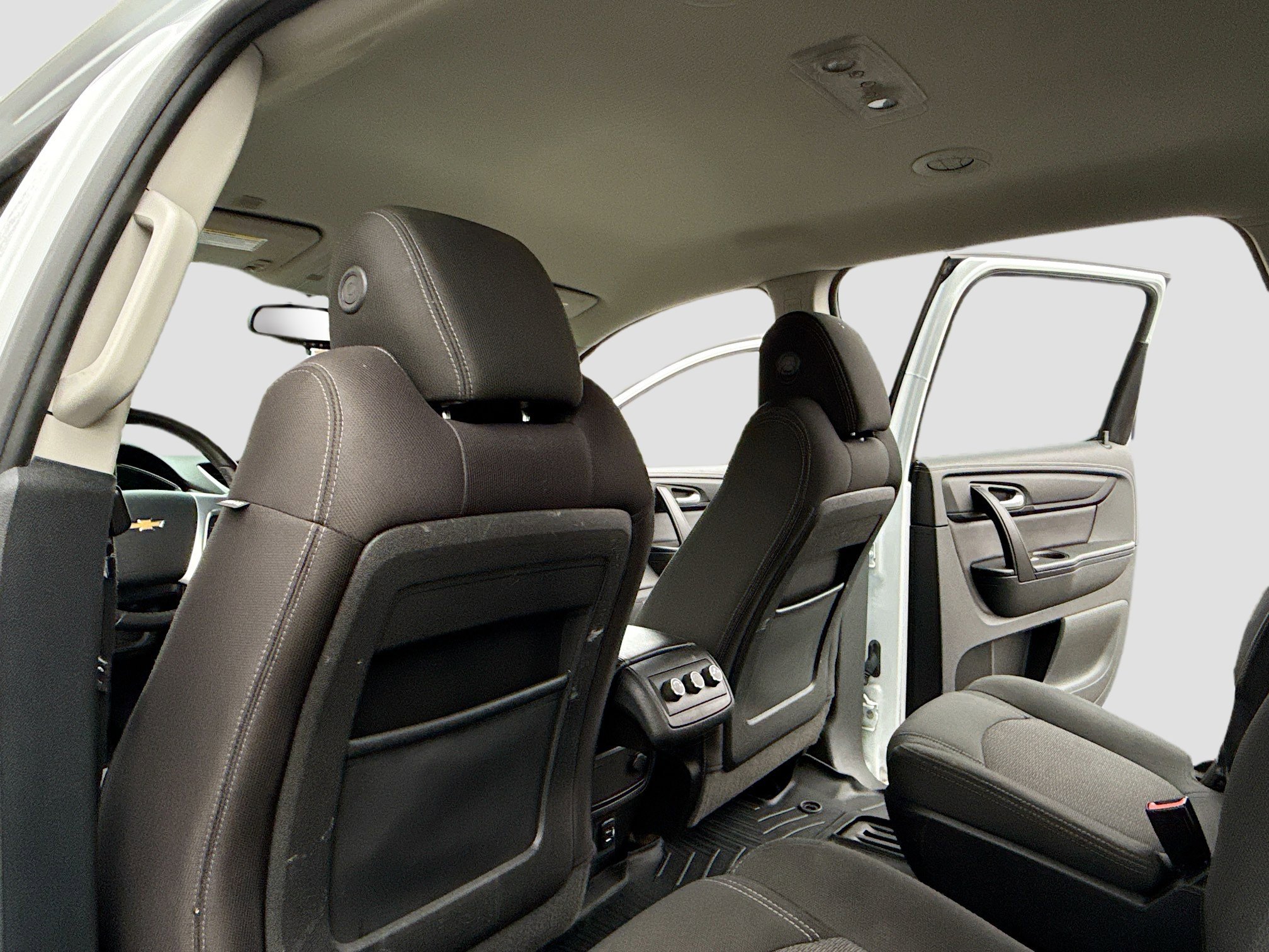 Used 2017 Chevrolet Traverse LT image 6