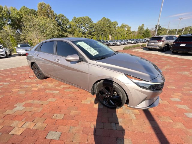 Used 2023 Hyundai Elantra Blue FWD image 38