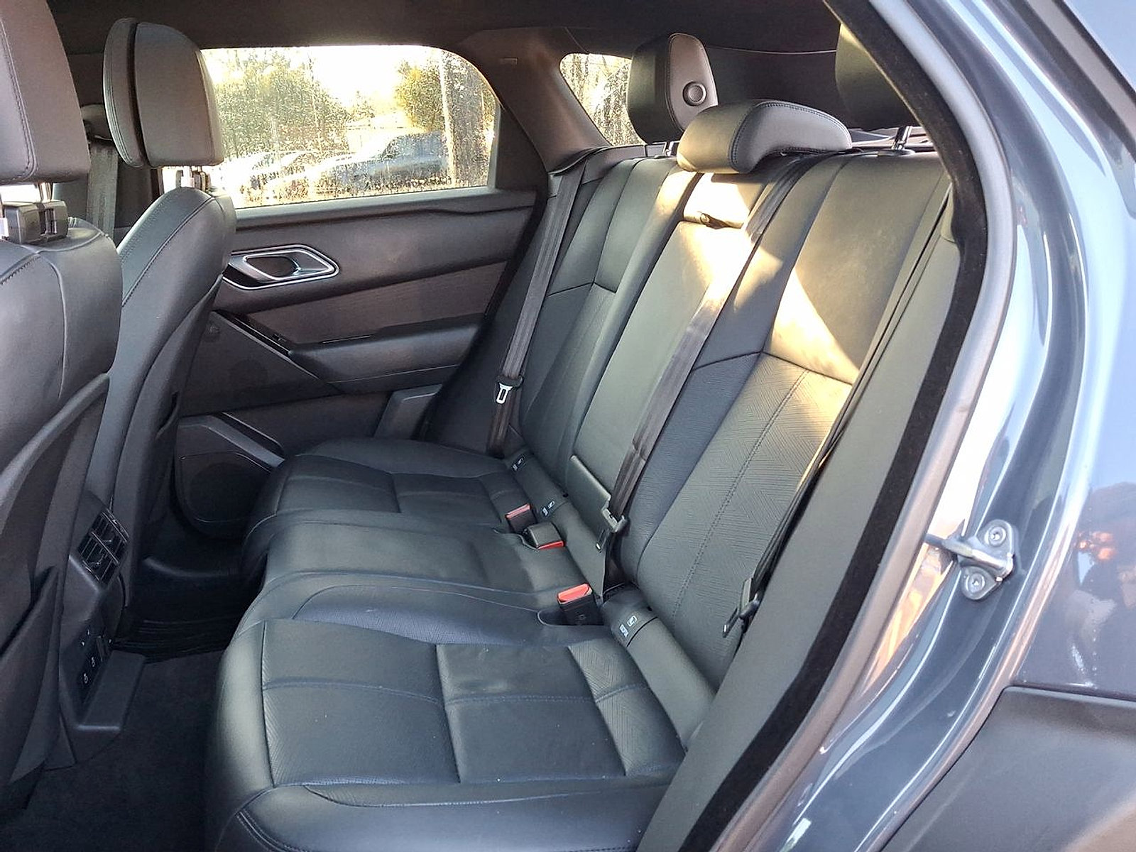 Used 2024 Land Rover Range Rover Velar Dynamic HSE image 27