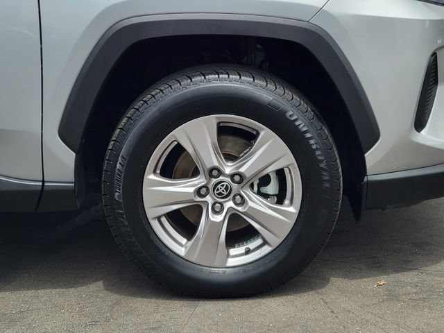 Used 2022 Toyota RAV4 XLE FWD image 28