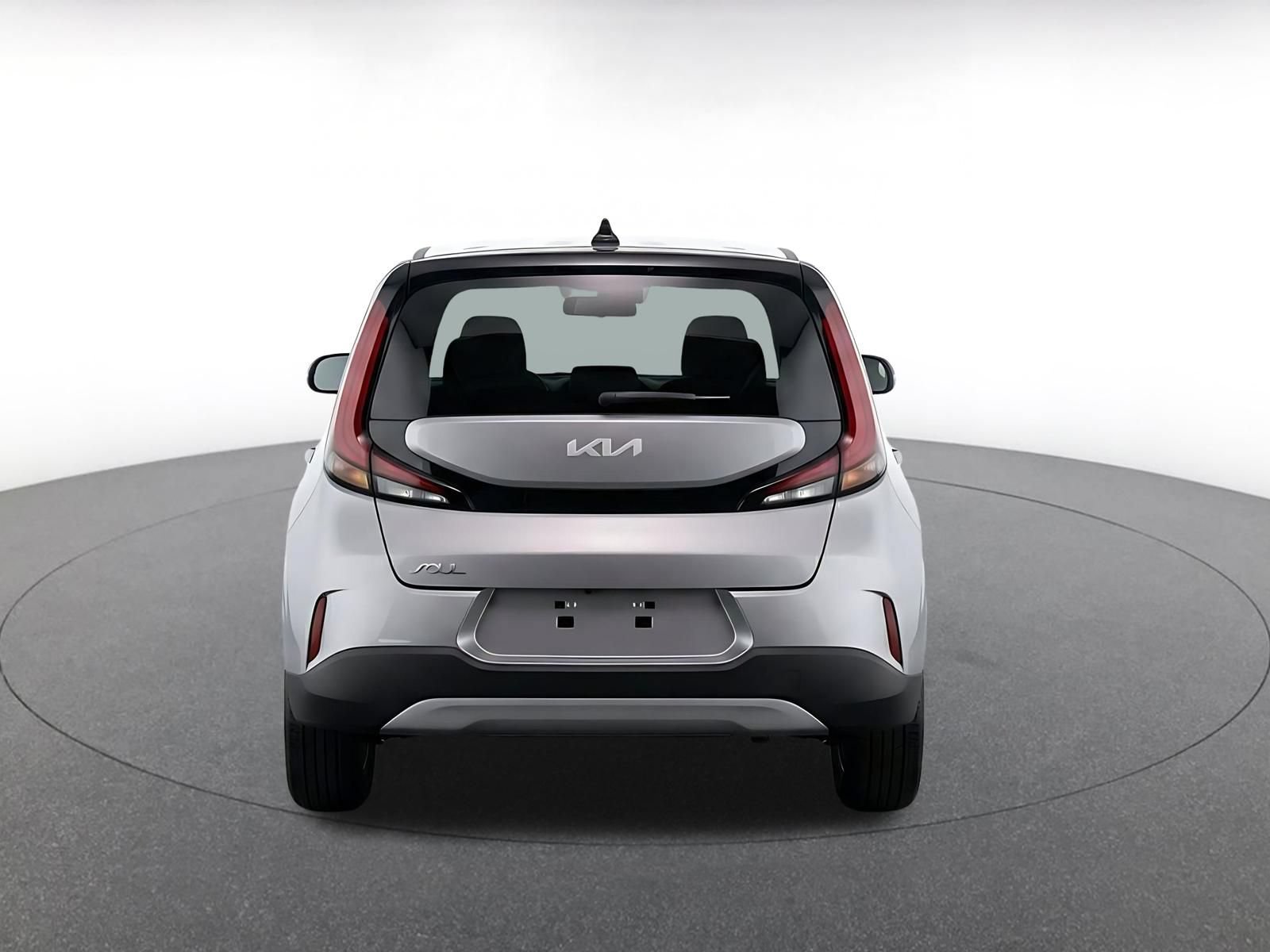 Used 2025 Kia Soul LX w/ LX Technology Package FWD image 8