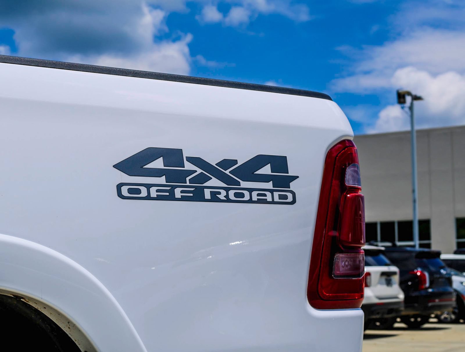 Used 2023 RAM 1500 Limited AWD/4WD image 4