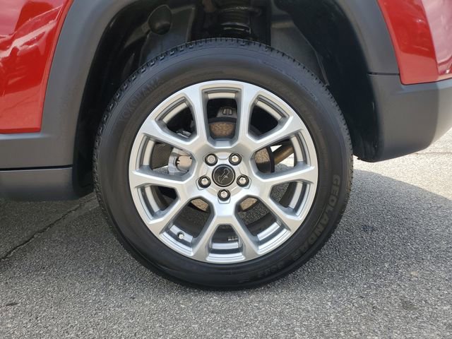 Certified 2025 Jeep Compass Latitude AWD/4WD image 13