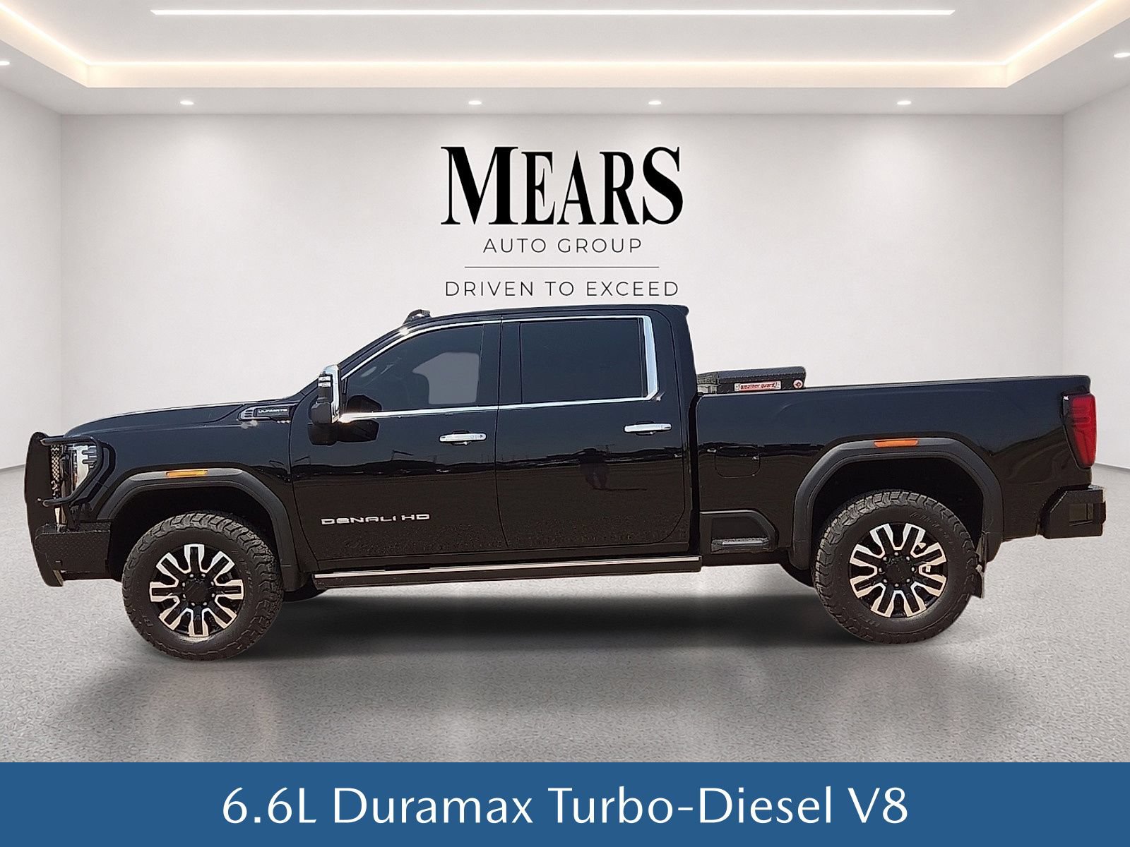 Used 2026 GMC Sierra 2500 Denali Ultimate w/ Max Trailering Package AWD/4WD image 3