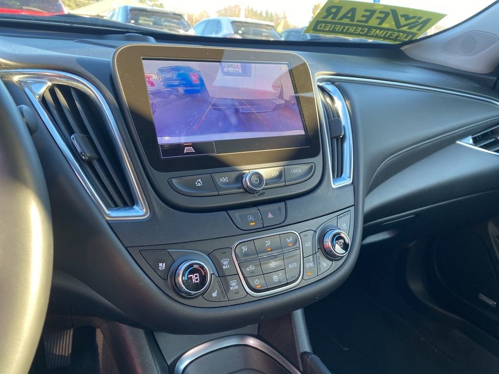 Used 2024 Chevrolet Malibu LT image 23