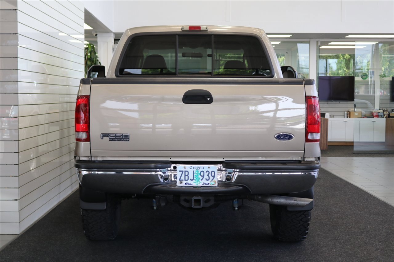 Used 2003 Ford F250 Lariat AWD/4WD image 9