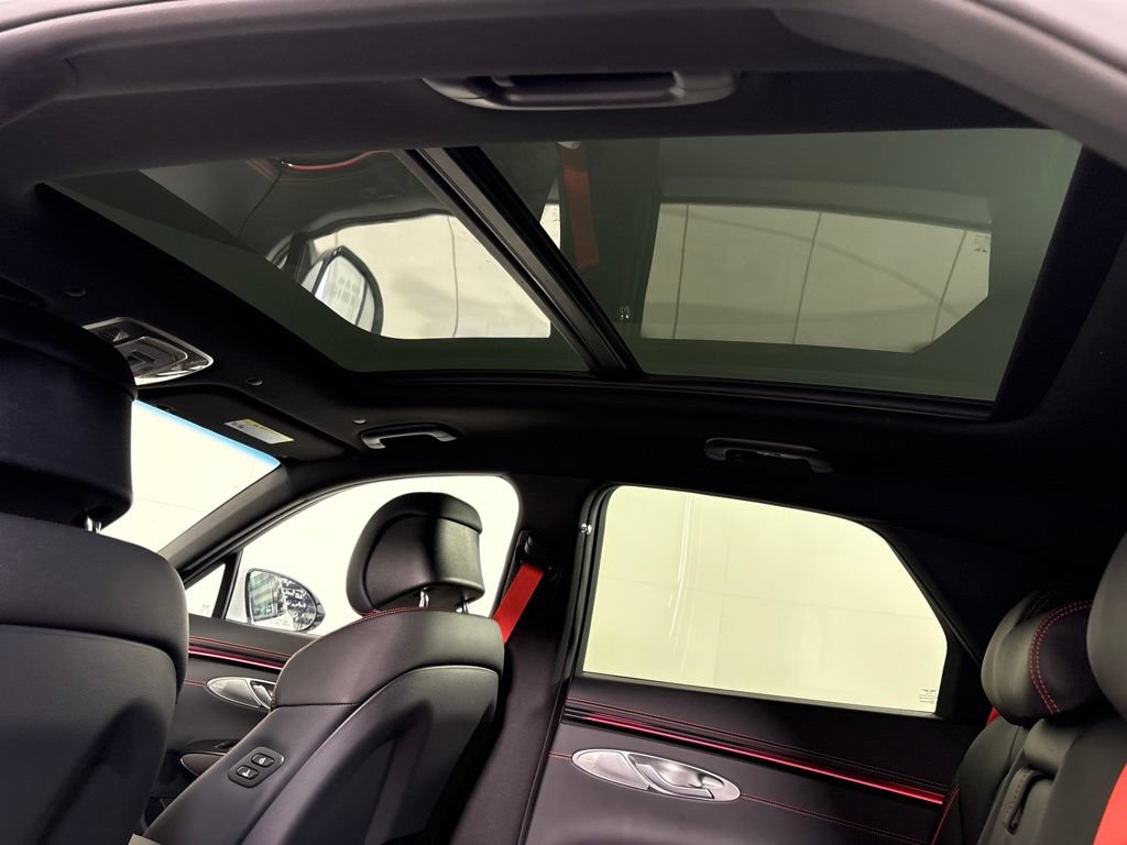 New 2027 Genesis GV70 2.5T Sport Prestige AWD/4WD image 21