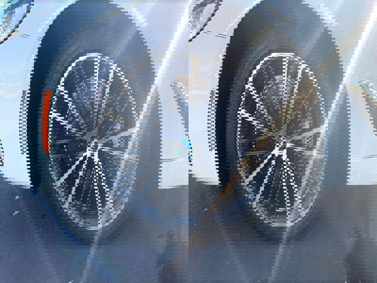 Used 2023 BMW 540i w/ Premium Package image 12