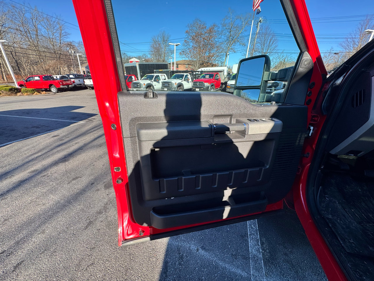 Used 2014 Ford F350 Lariat w/ Lariat Interior Package image 25