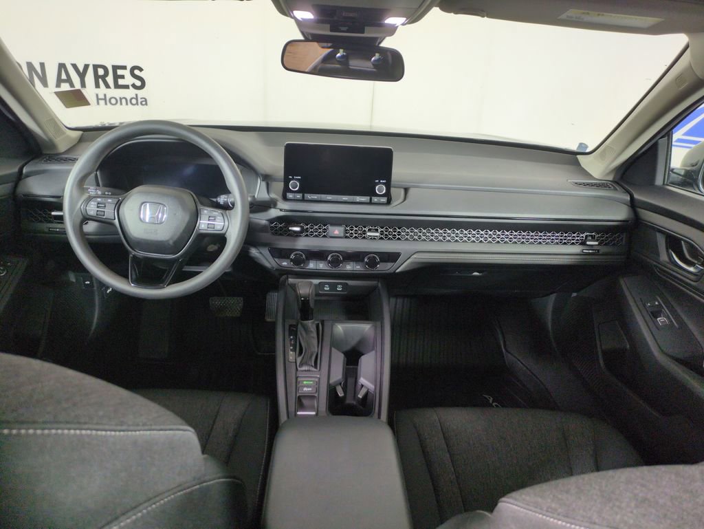 Certified 2025 Honda Accord SE image 11