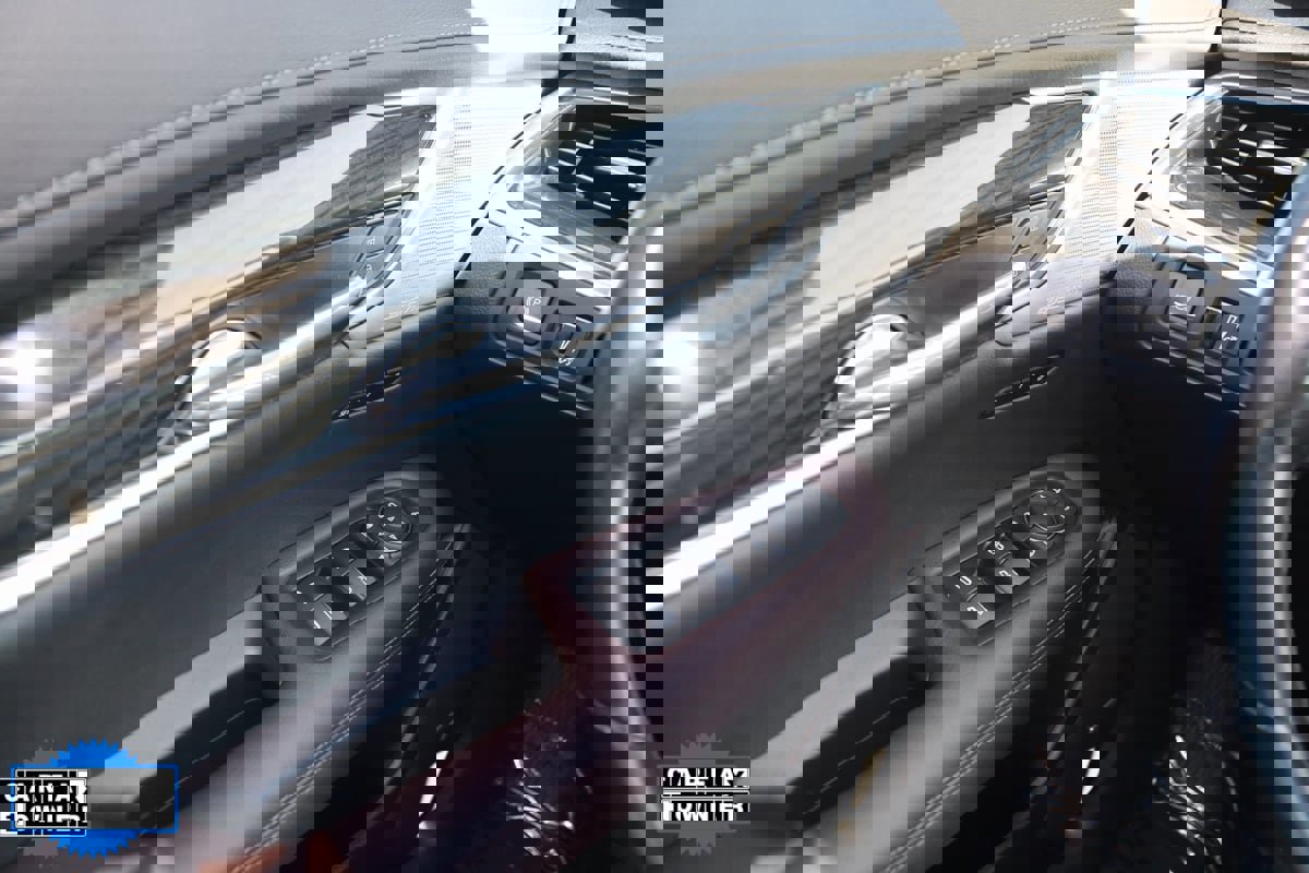 Used 2023 Cadillac XT6 Premium Luxury image 38