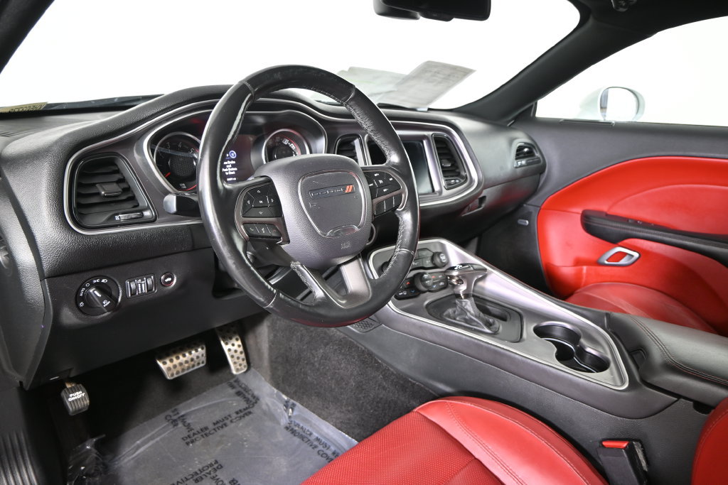 Used 2019 Dodge Challenger SXT w/ Plus Package RWD image 21