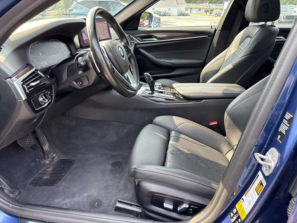 Used 2021 BMW 530i xDrive w/ Convenience Package AWD/4WD image 9