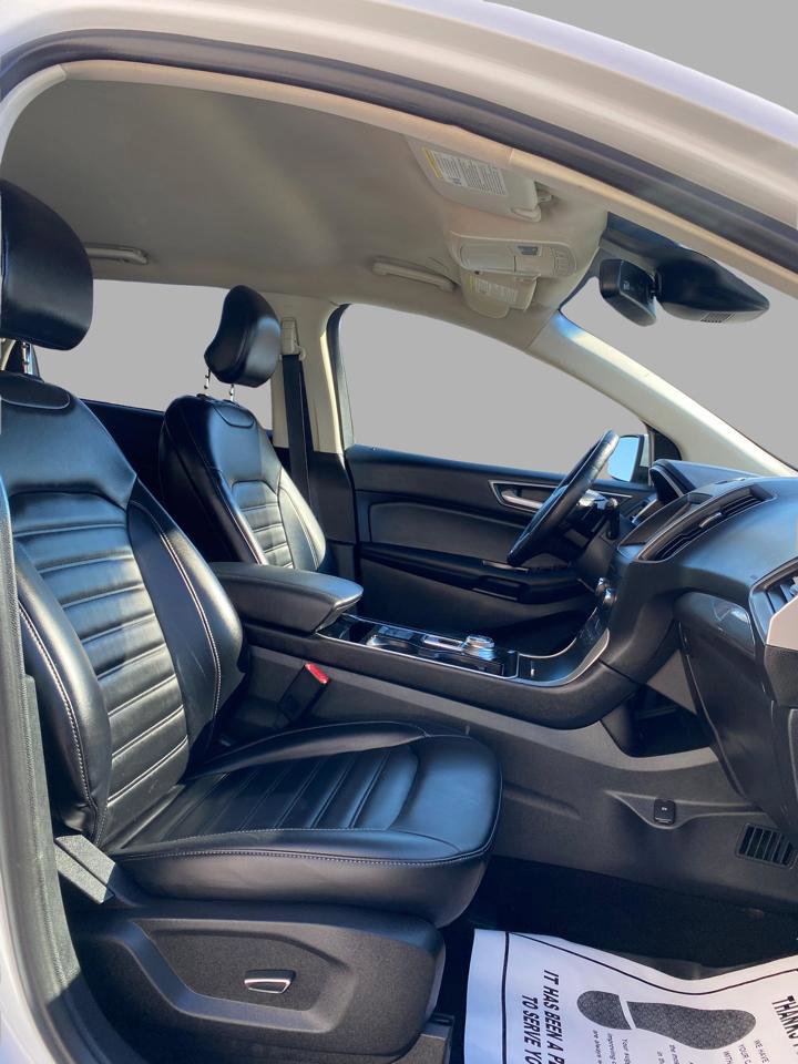 Used 2019 Ford Edge SEL image 29