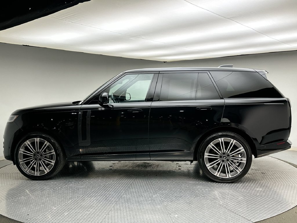 Certified 2025 Land Rover Range Rover SE AWD/4WD image 10