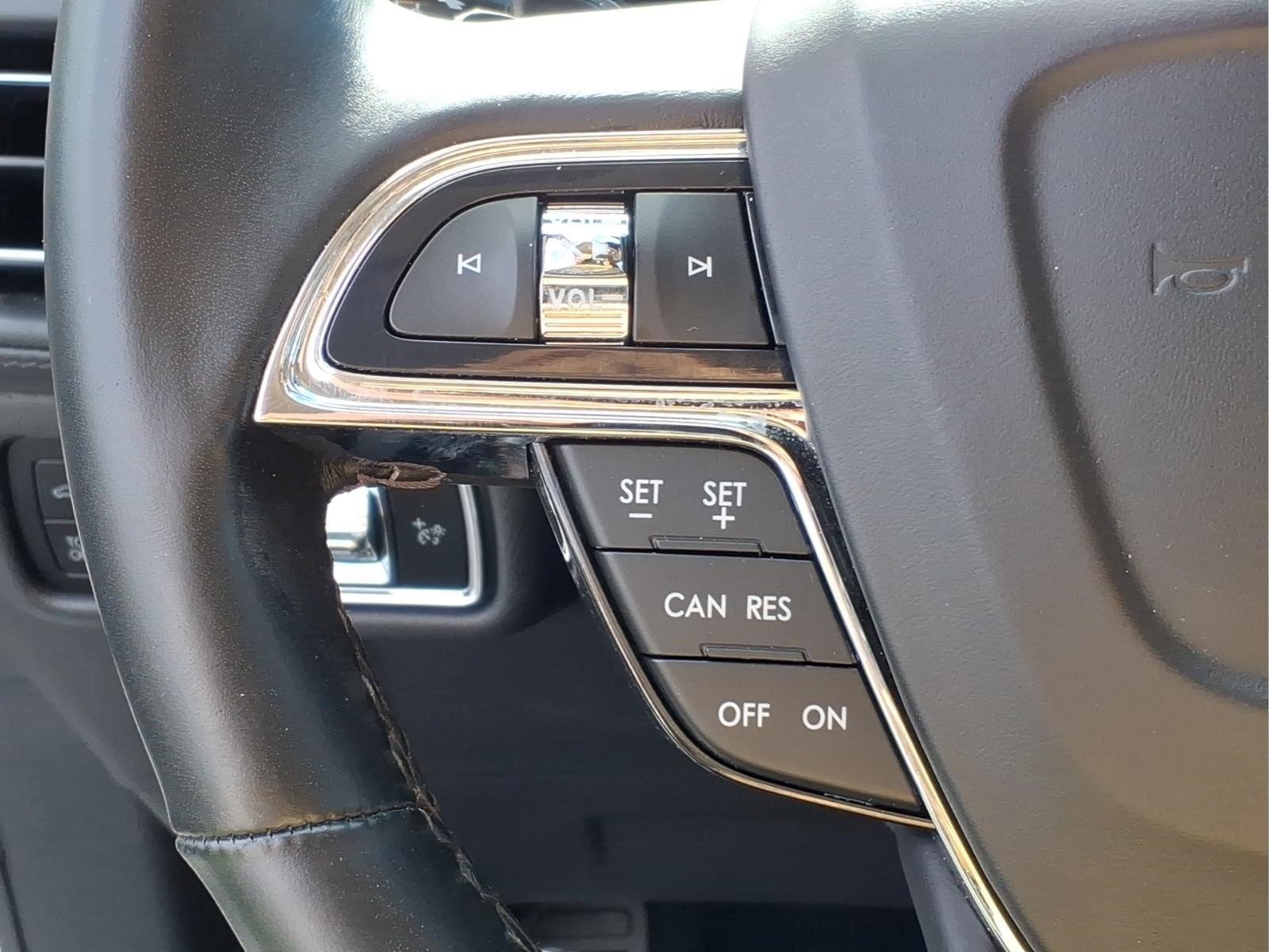 Certified 2023 Lincoln Nautilus Reserve AWD/4WD image 12