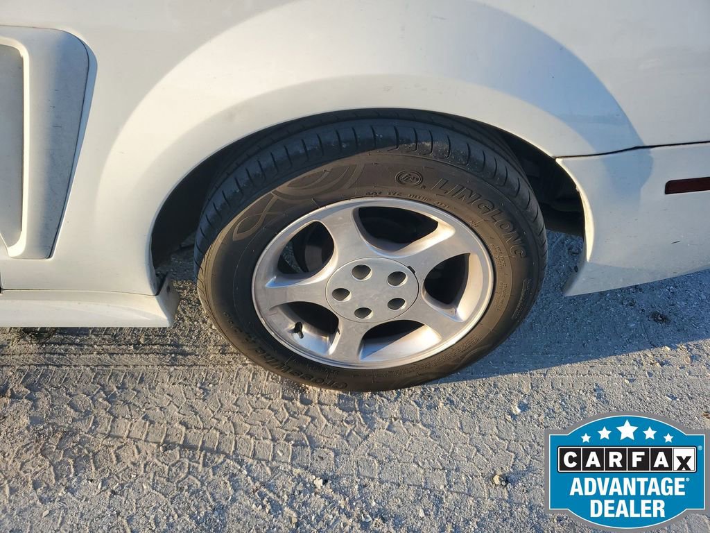 Used 2004 Ford Mustang Convertible image 20