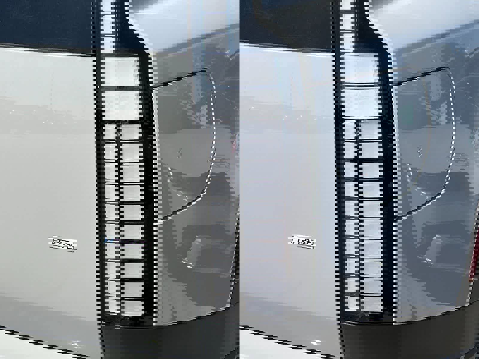 New 2026 Hyundai Ioniq 9 SE image 26