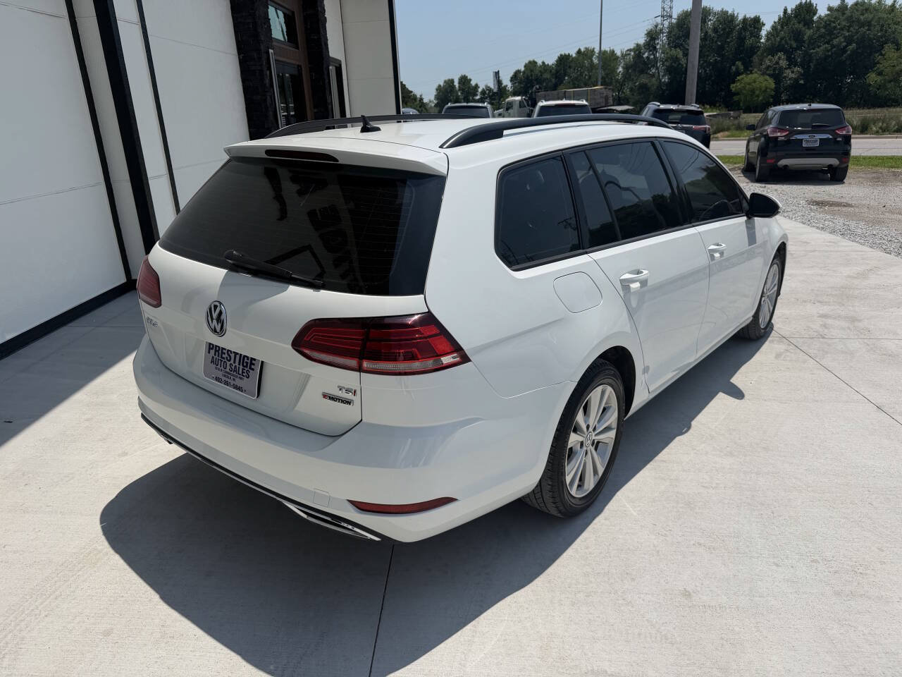 Used 2018 Volkswagen Golf S AWD/4WD image 8