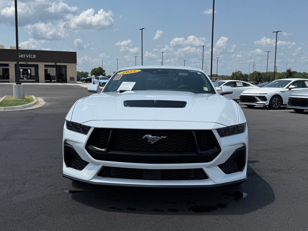Used 2025 Ford Mustang GT Premium RWD image 2