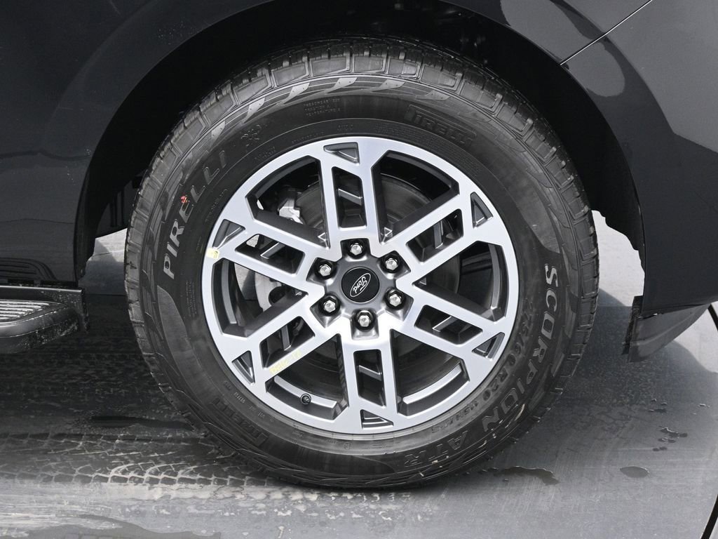 New 2025 Ford Expedition Max Active image 24