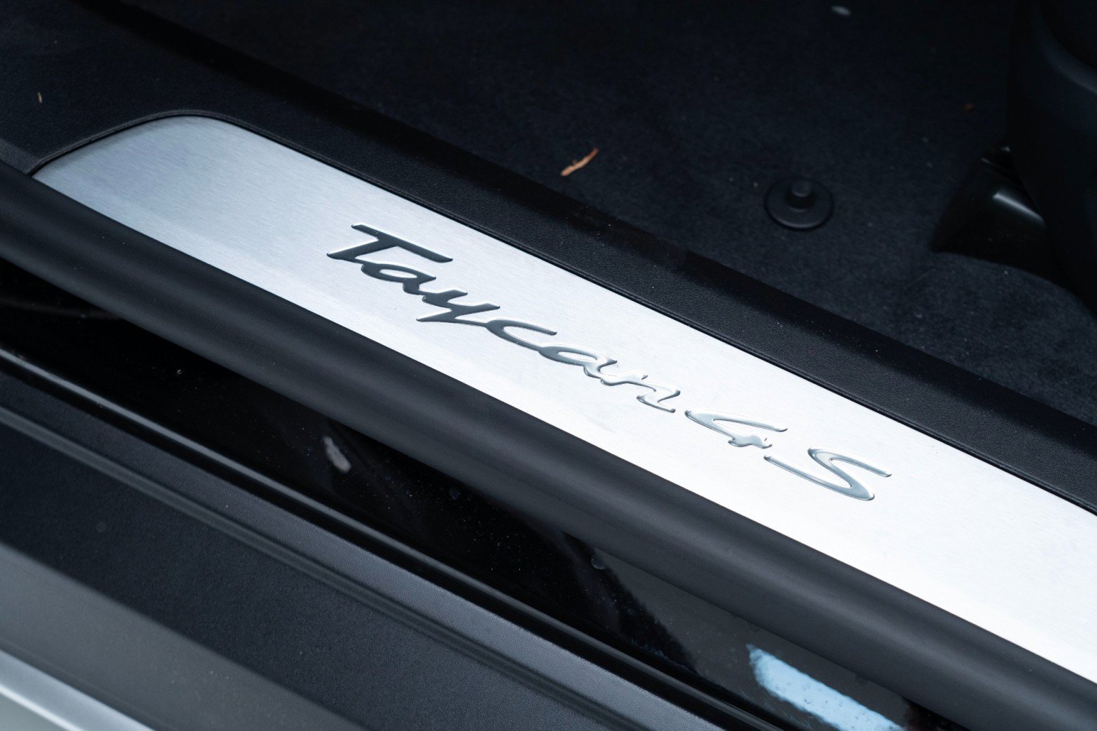 New 2025 Porsche Taycan 4S image 16