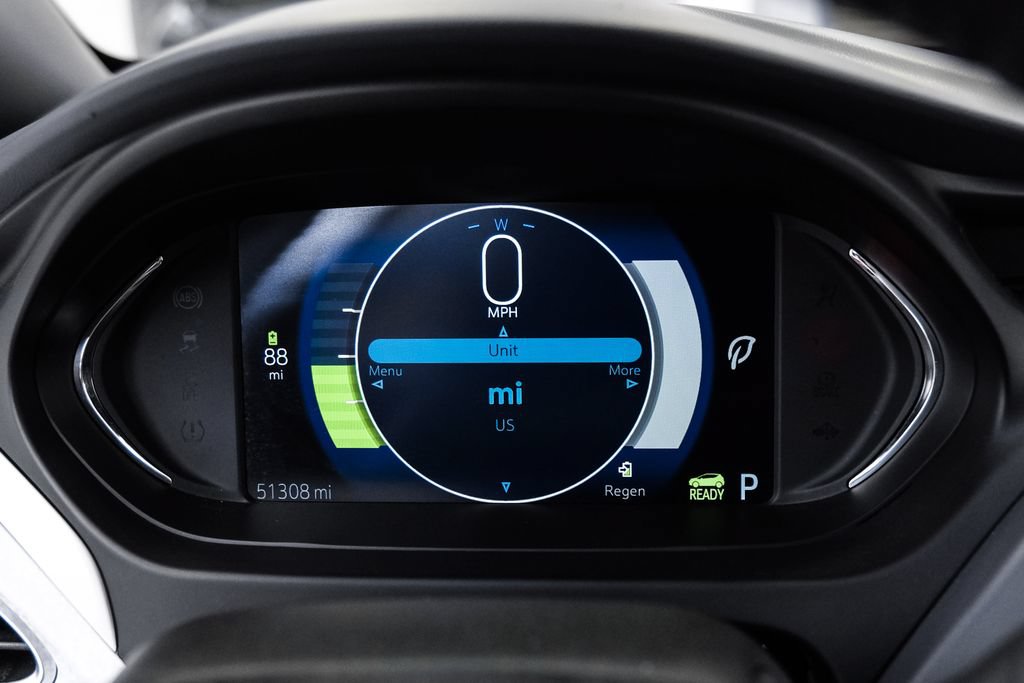 Used 2020 Chevrolet Bolt Premier w/ Infotainment Package FWD image 16