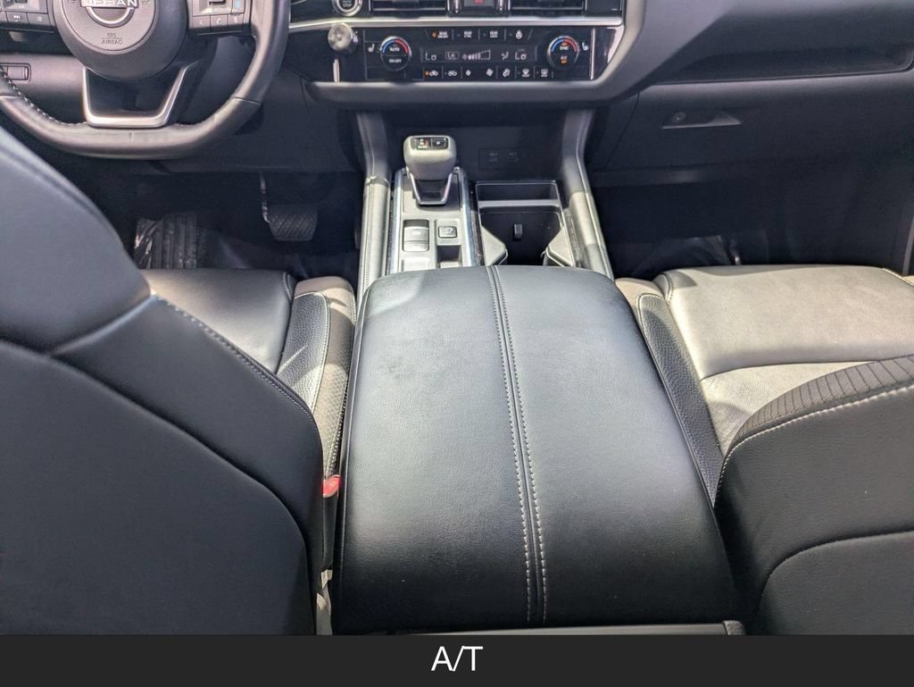 Used 2023 Nissan Pathfinder SL w/ SL Premium Package FWD image 23