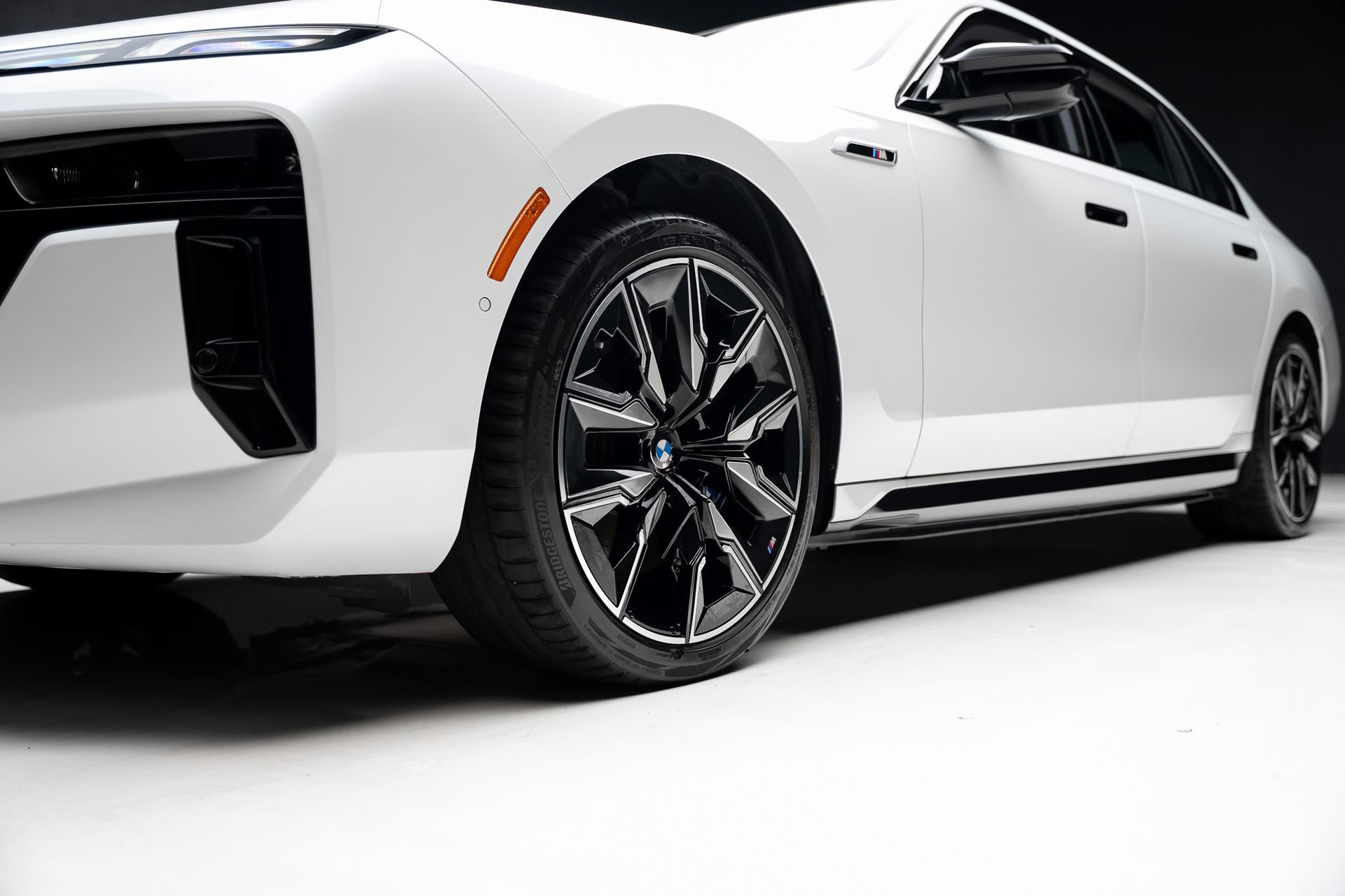 Used 2024 BMW i7 M70 AWD/4WD image 77