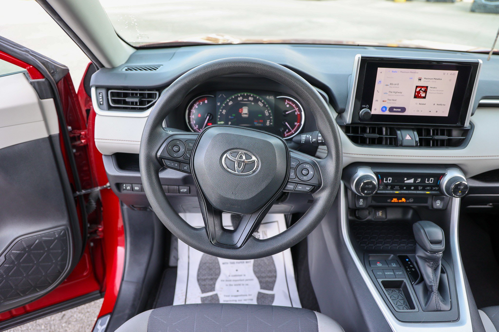 Certified 2025 Toyota RAV4 XLE w/ Convenience Package FWD image 46