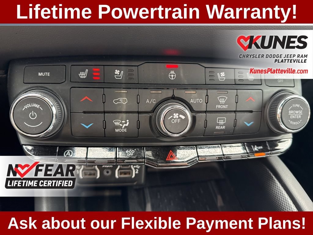 Used 2025 Dodge Durango GT AWD/4WD image 21