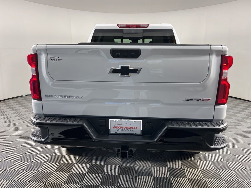 New 2026 Chevrolet Silverado 1500 ZR2 image 4