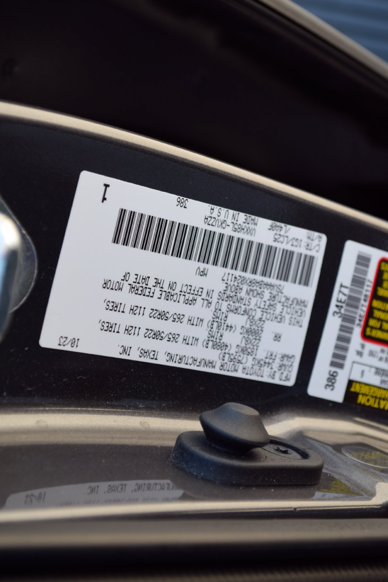 Used 2024 Toyota Sequoia Capstone AWD/4WD image 28