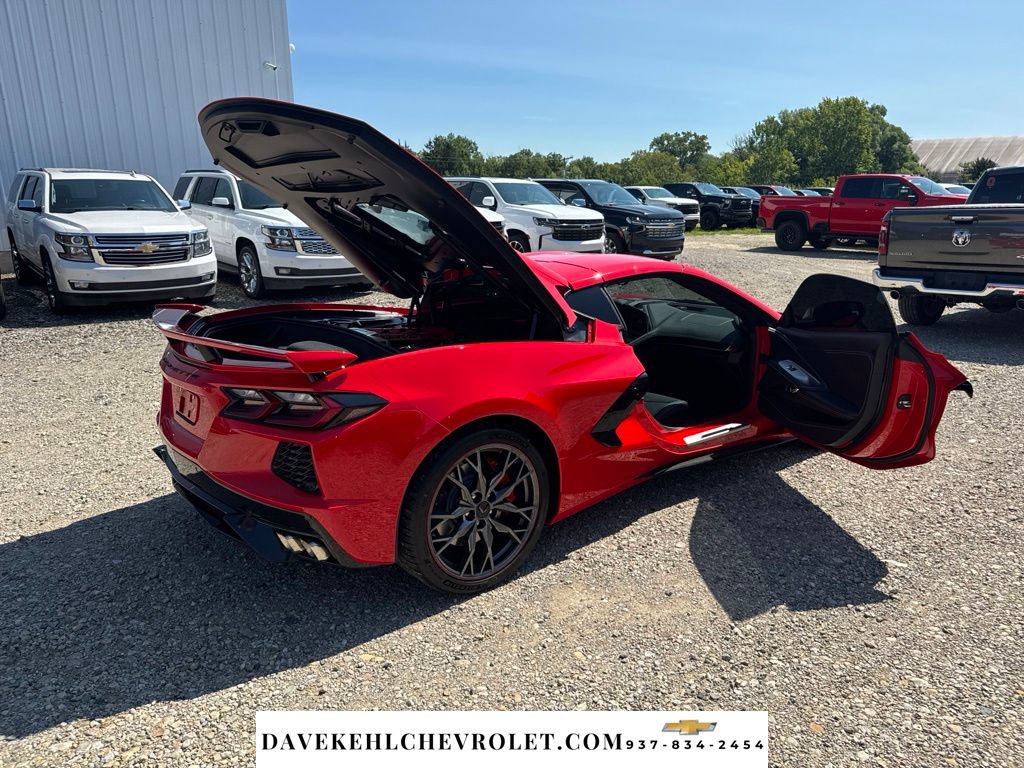 Used 2026 Chevrolet Corvette Stingray Coupe w/ Z51 Performance Package RWD image 24