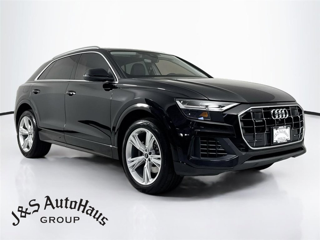Used 2022 Audi Q8 Premium Plus w/ Premium Plus Package AWD/4WD image 1