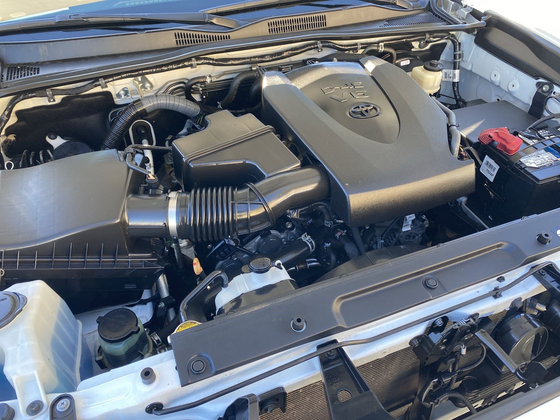 Used 2017 Toyota Tacoma TRD Sport image 32