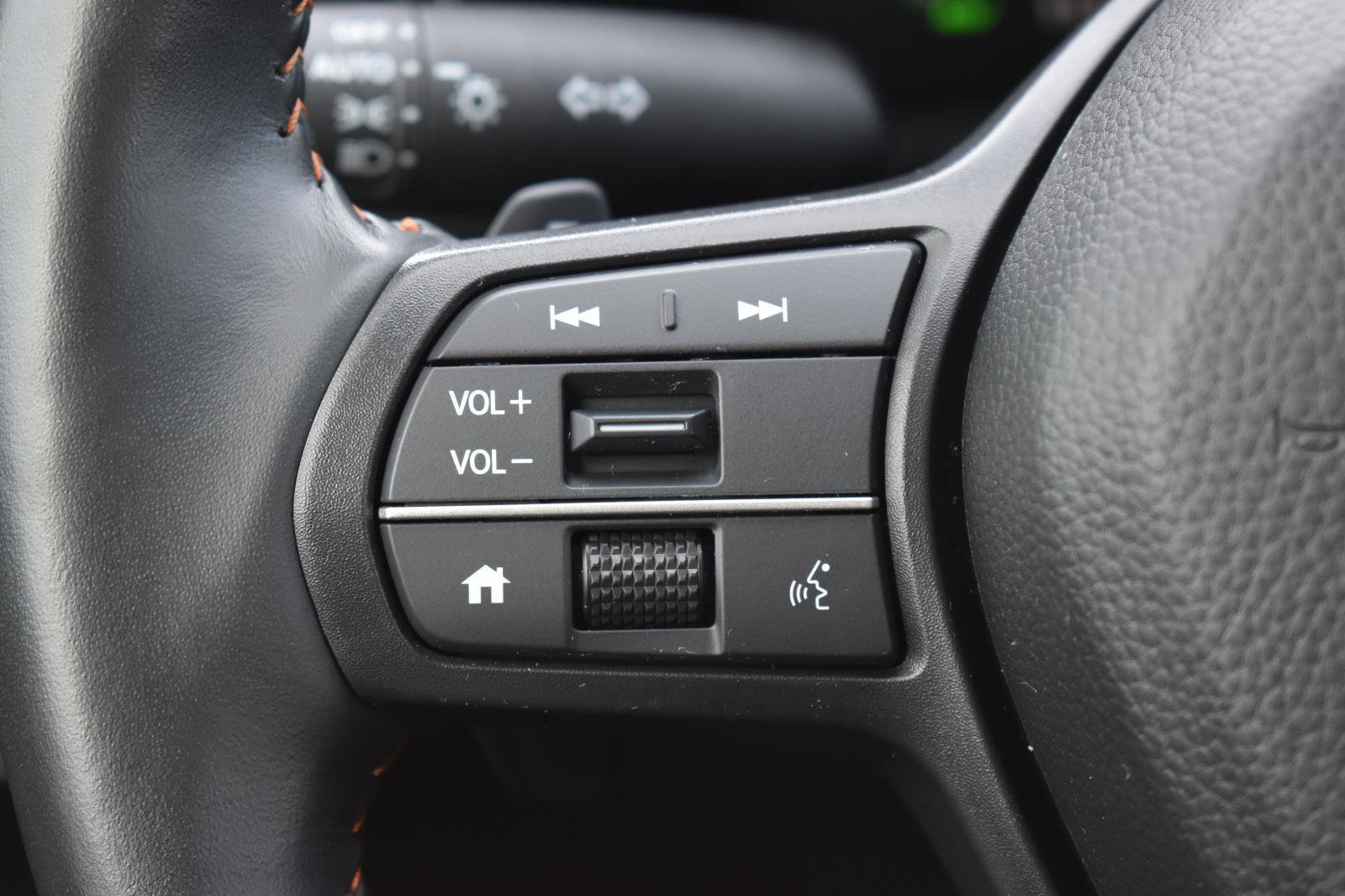 Used 2025 Honda CR-V Sport-L image 8