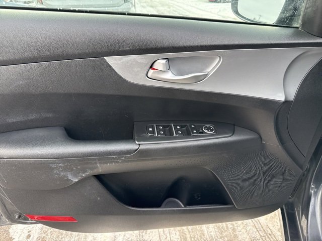 Used 2023 Kia Forte LXS image 12