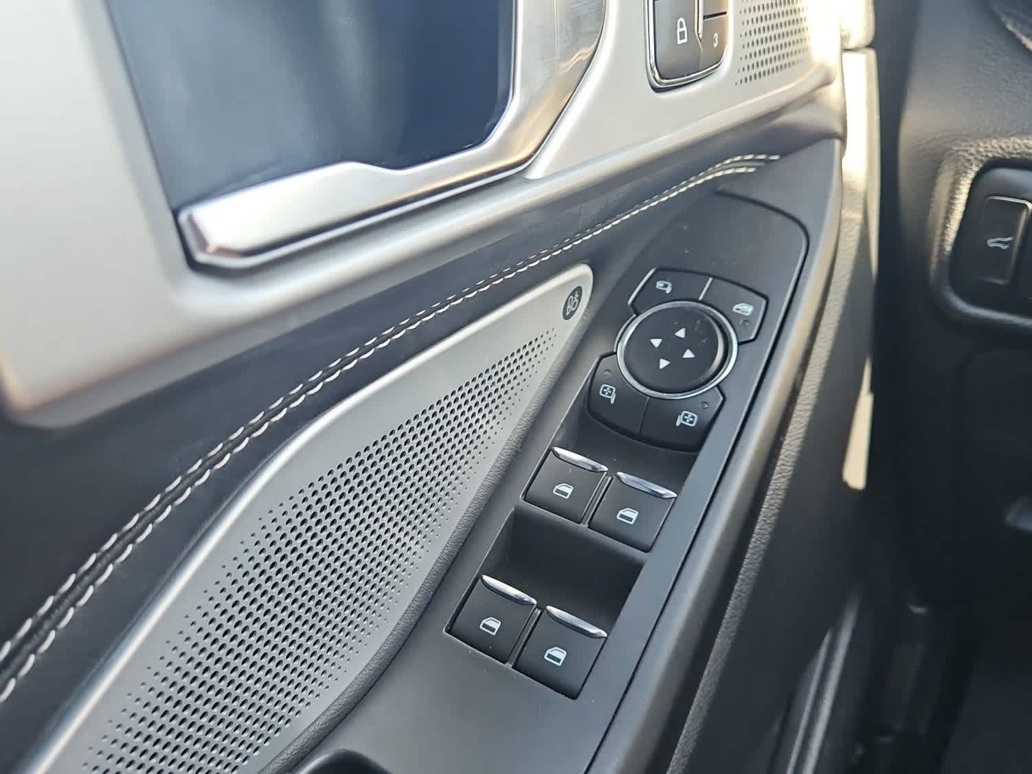 Used 2020 Ford Explorer ST w/ ST High-Performance Pack AWD/4WD image 19