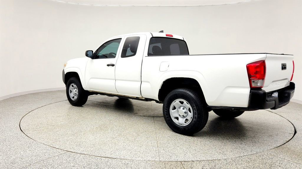 Used 2017 Toyota Tacoma SR RWD image 7