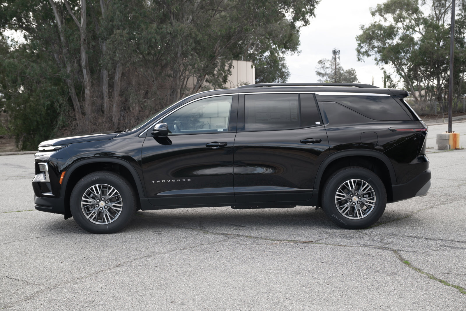 New 2026 Chevrolet Traverse LT w/ Driver Confidence Package image 7