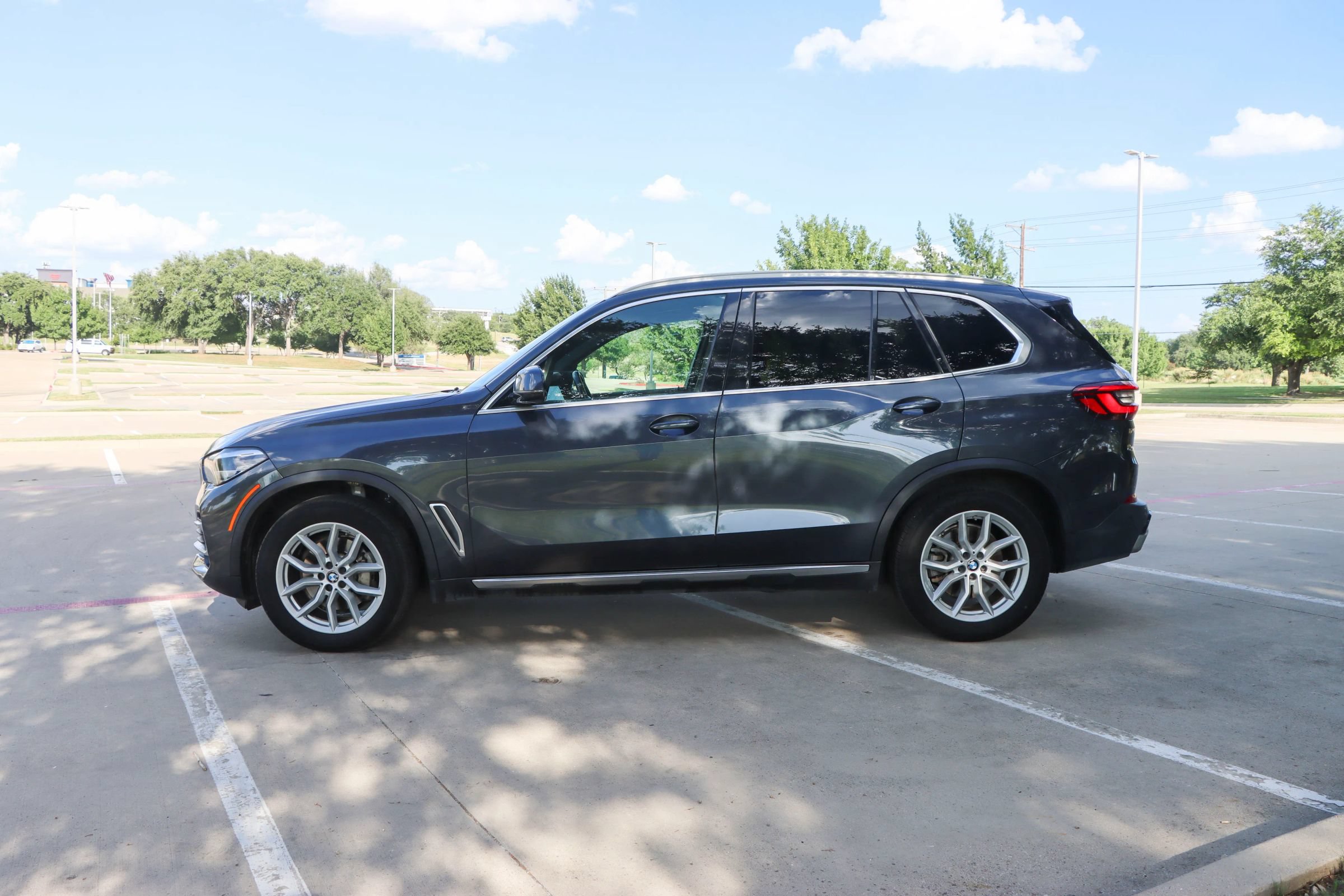 Used 2020 BMW X5 xDrive40i AWD/4WD image 4