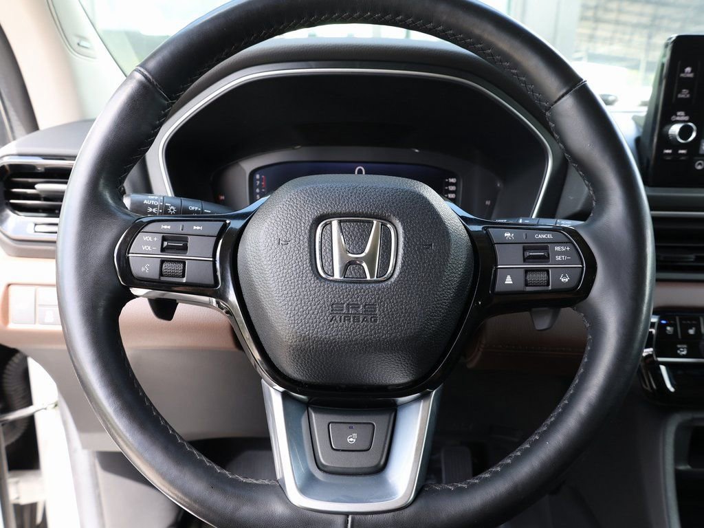 Used 2023 Honda Pilot Elite image 38