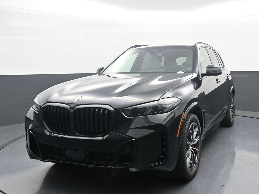 New 2026 BMW X5 xDrive50e w/ M Sport Package AWD/4WD image 1