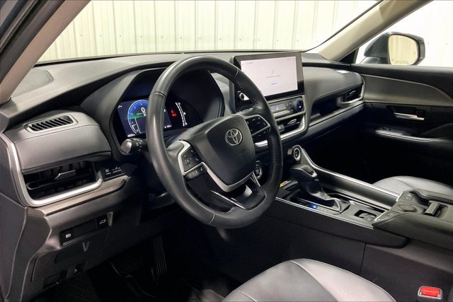 Certified 2025 Toyota Grand Highlander AWD image 15